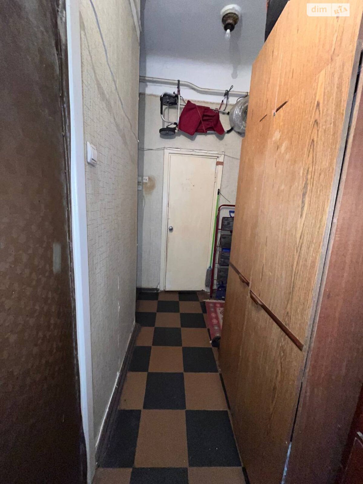 Комната в Киеве, на ул. Уманская 47 в районе Соломенский на продажу фото 1 Комната в Киеве, на ул. Уманская 47 в районе Соломенский на продажу фото 1