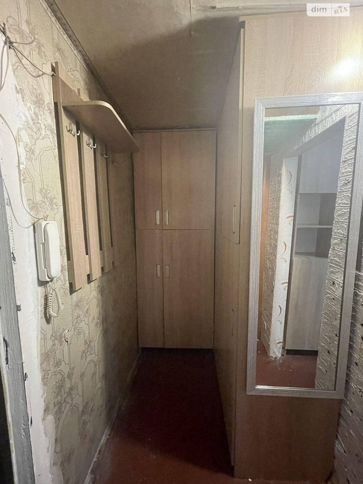 Комната в Киеве, на ул. Верховинная 81 в районе Святошино на продажу фото 1 Комната в Киеве, на ул. Верховинная 81 в районе Святошино на продажу фото 1
