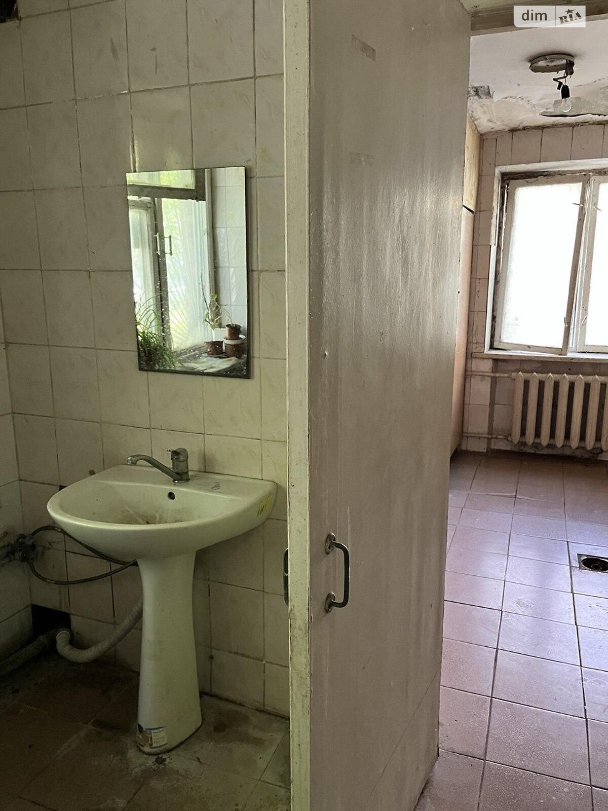 Комната в Киеве, на ул. Елены Телиги 45А в районе Сырец на продажу фото 1 Комната в Киеве, на ул. Елены Телиги 45А в районе Сырец на продажу фото 1