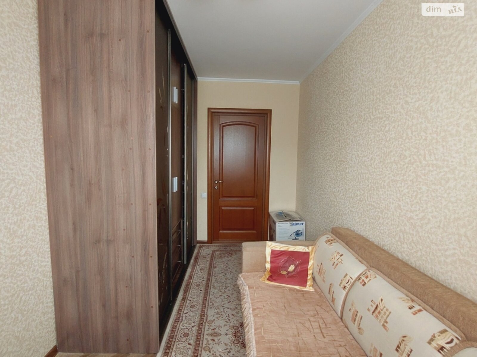 Кімната в Києві на вул. Максима Берлінського 27 в районі Сирець на продаж фото 1 Кімната в Києві на вул. Максима Берлінського 27 в районі Сирець на продаж фото 1