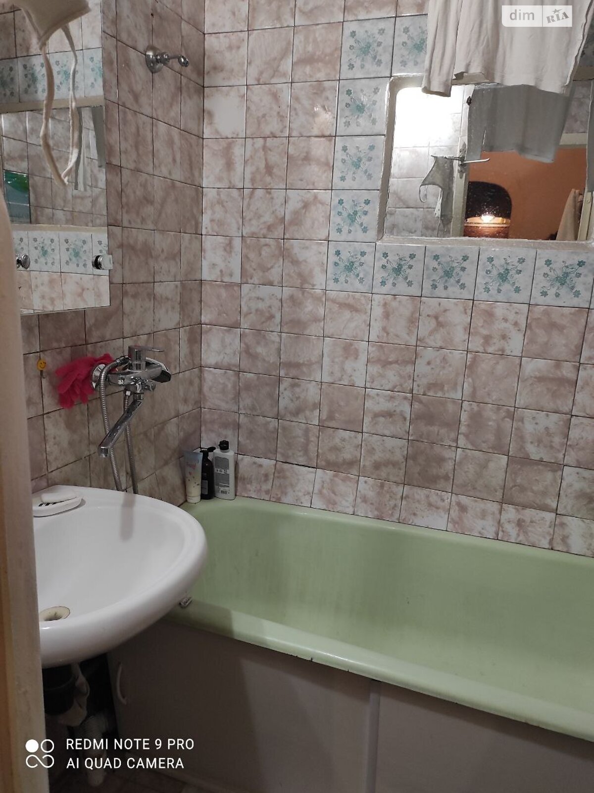 Кімната в Києві на вул. Печенізька 9 в районі Татарка на продаж фото 1 Кімната в Києві на вул. Печенізька 9 в районі Татарка на продаж фото 1