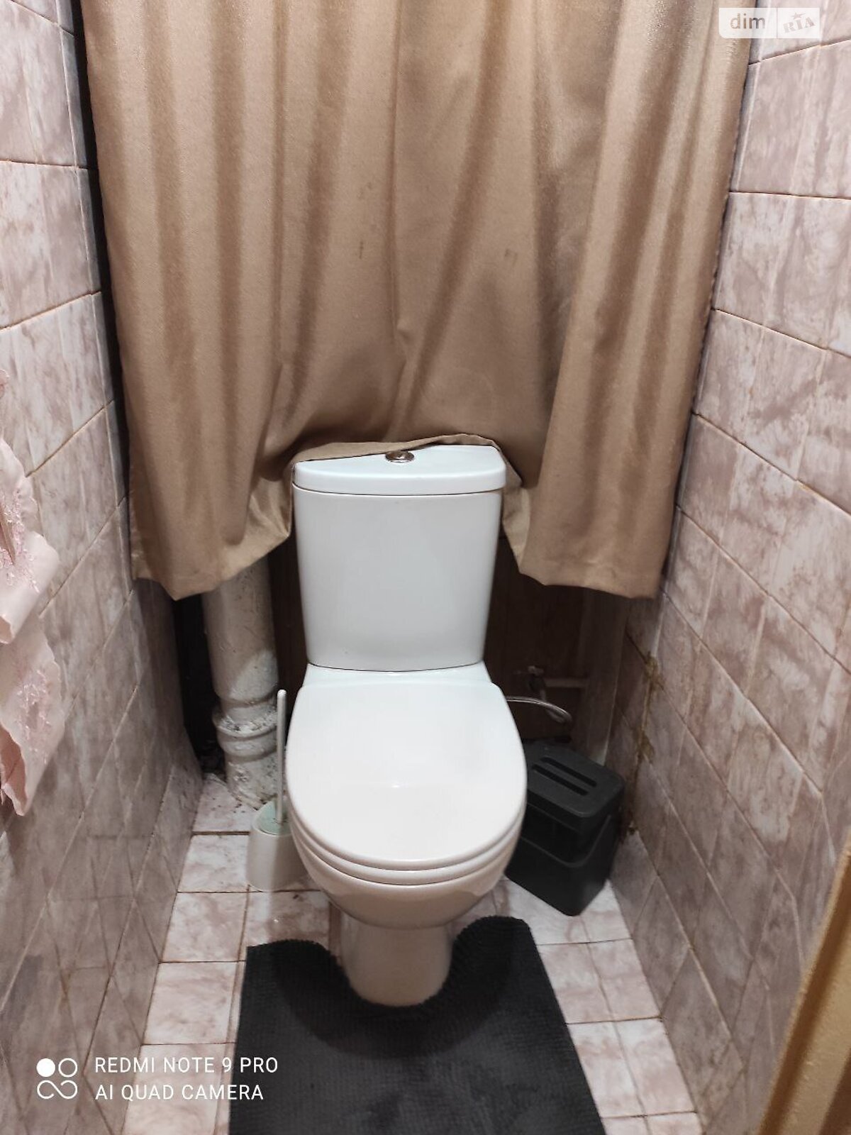 Кімната в Києві на вул. Печенізька 9 в районі Татарка на продаж фото 1 Кімната в Києві на вул. Печенізька 9 в районі Татарка на продаж фото 1