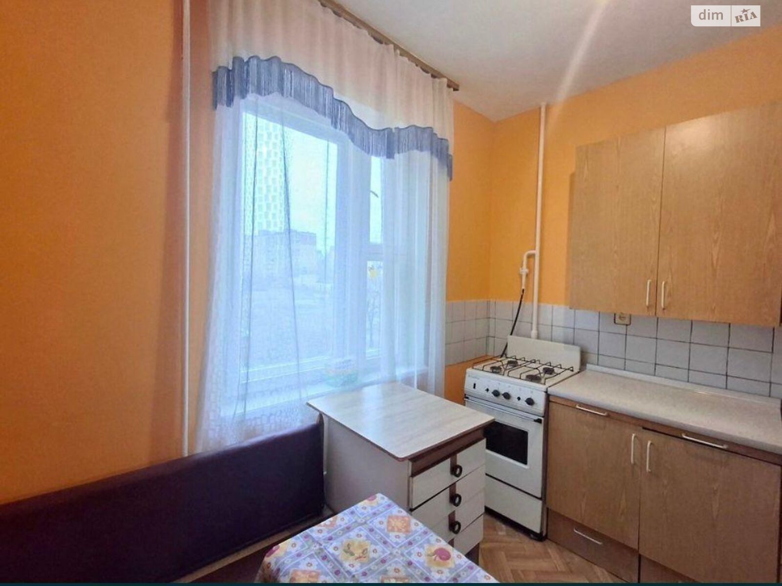 Кімната в Києві на вул. Сержа Лифаря 18 в районі Троєщина на продаж фото 1 Кімната в Києві на вул. Сержа Лифаря 18 в районі Троєщина на продаж фото 1