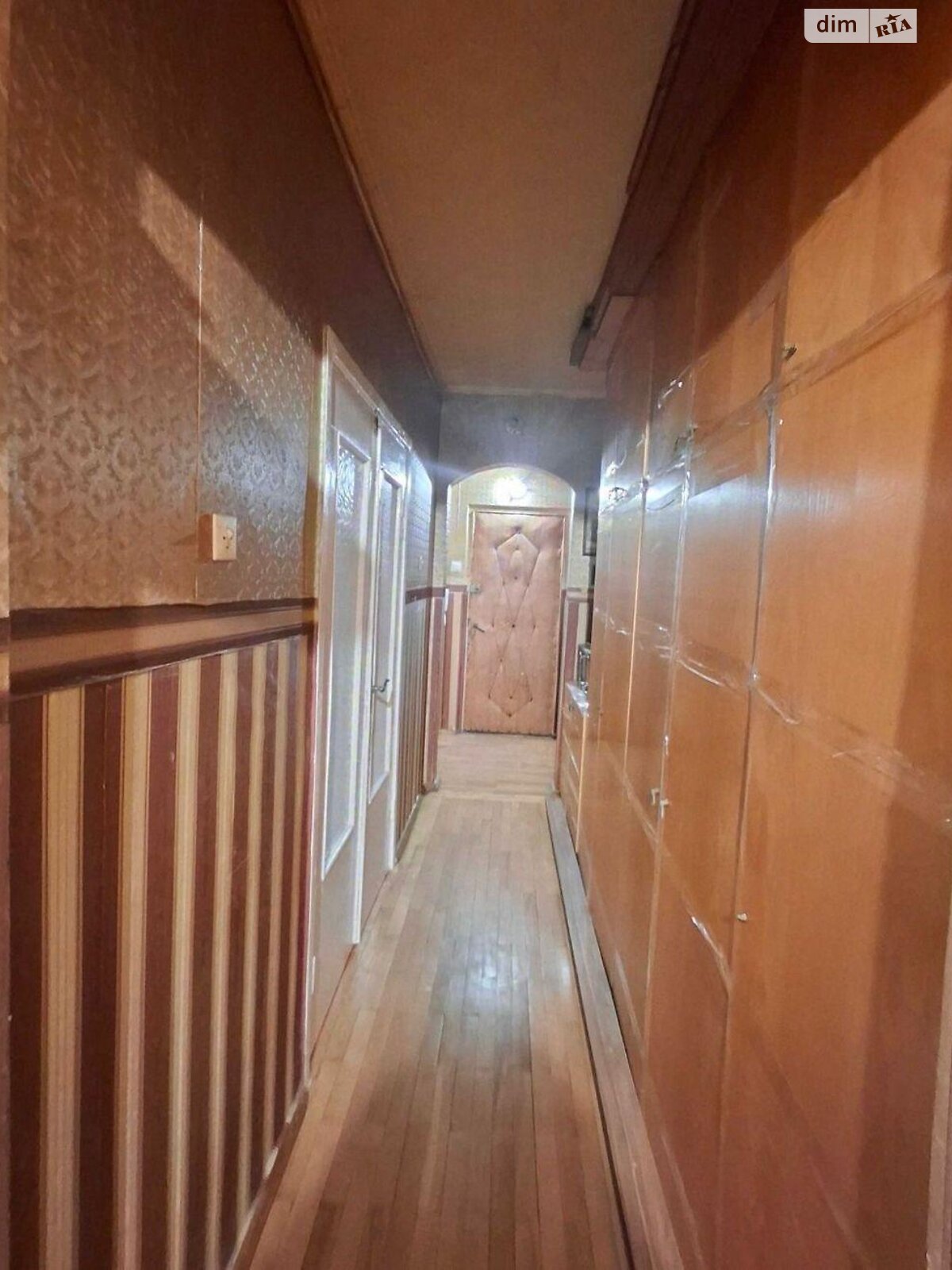 Кімната в Києві на вул. Сержа Лифаря 18 в районі Троєщина на продаж фото 1 Кімната в Києві на вул. Сержа Лифаря 18 в районі Троєщина на продаж фото 1