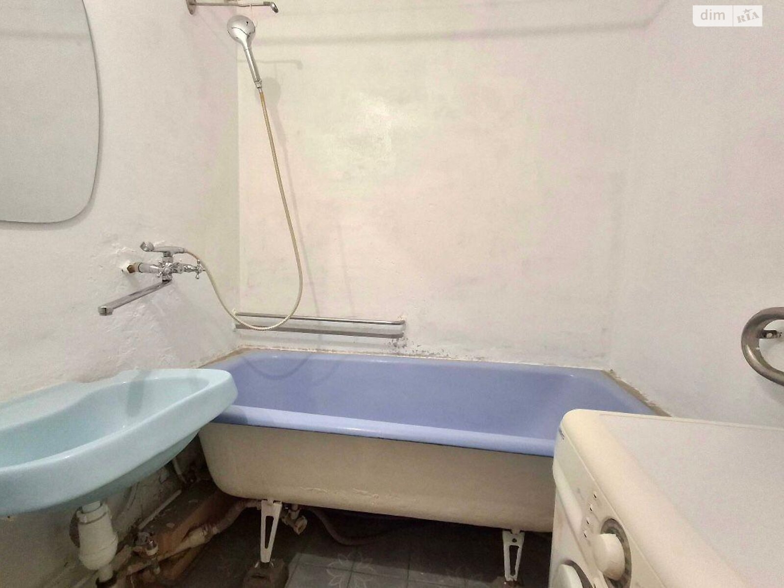 Кімната в Києві на вул. Сержа Лифаря 18 в районі Троєщина на продаж фото 1 Кімната в Києві на вул. Сержа Лифаря 18 в районі Троєщина на продаж фото 1