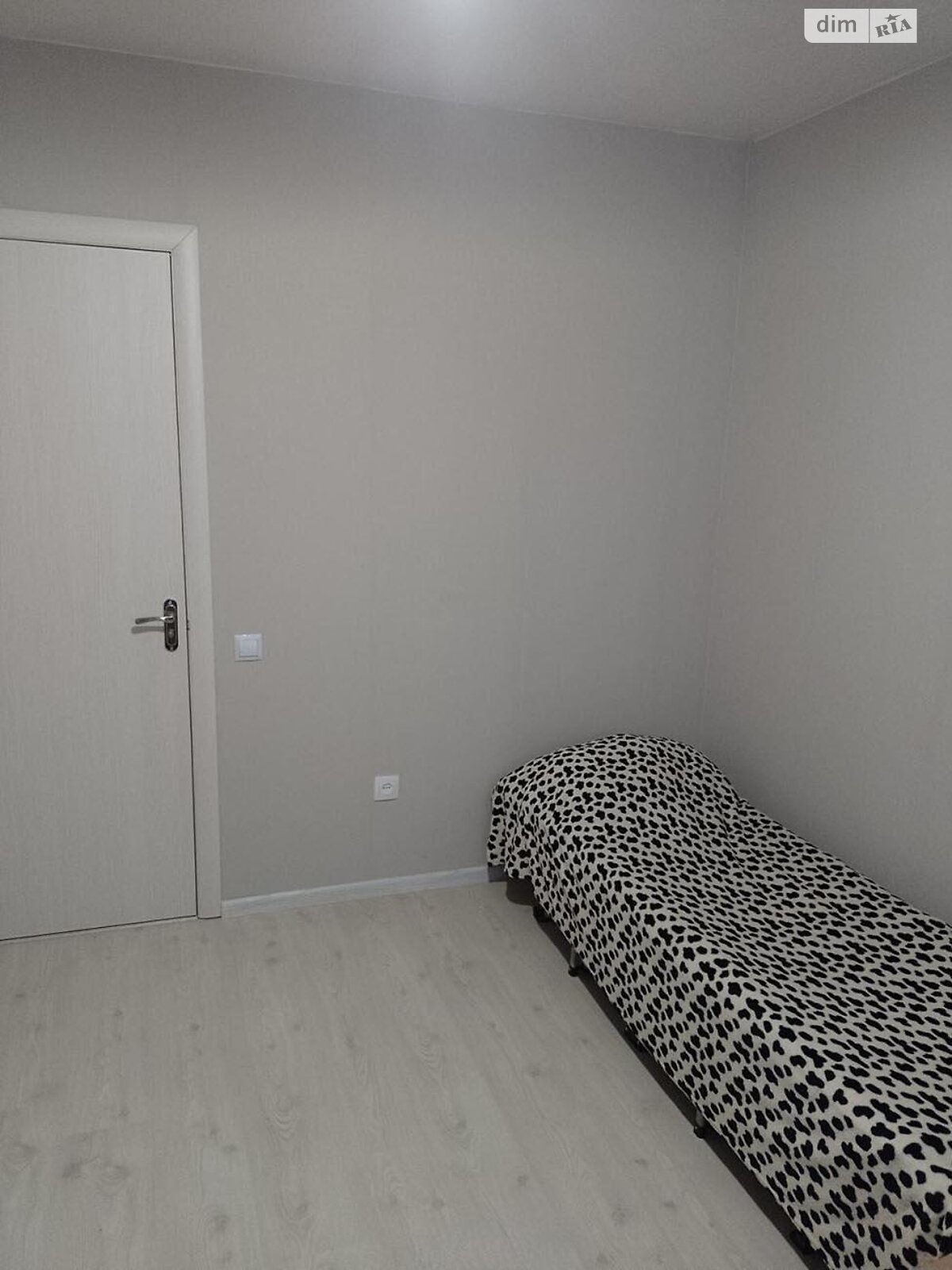 Комната в Киеве, на ул. Межевая 12 в районе Ветряные Горы на продажу фото 1