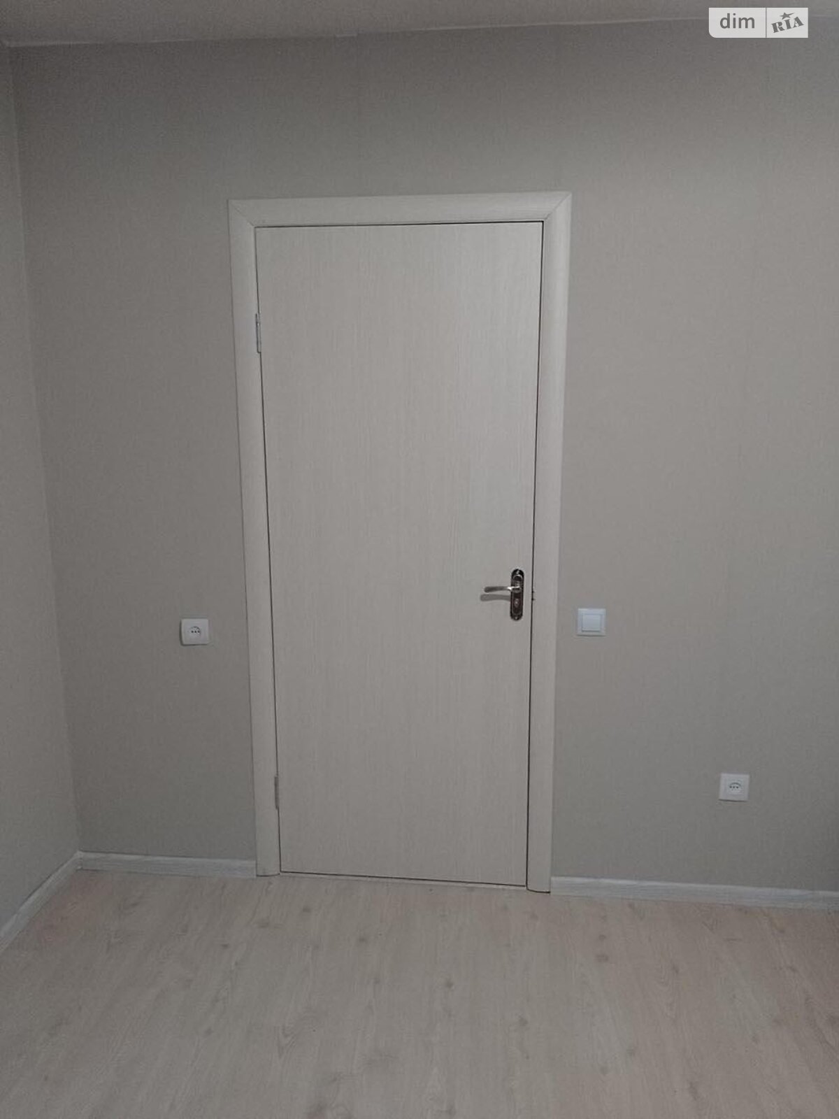 Комната в Киеве, на ул. Межевая 12 в районе Ветряные Горы на продажу фото 1