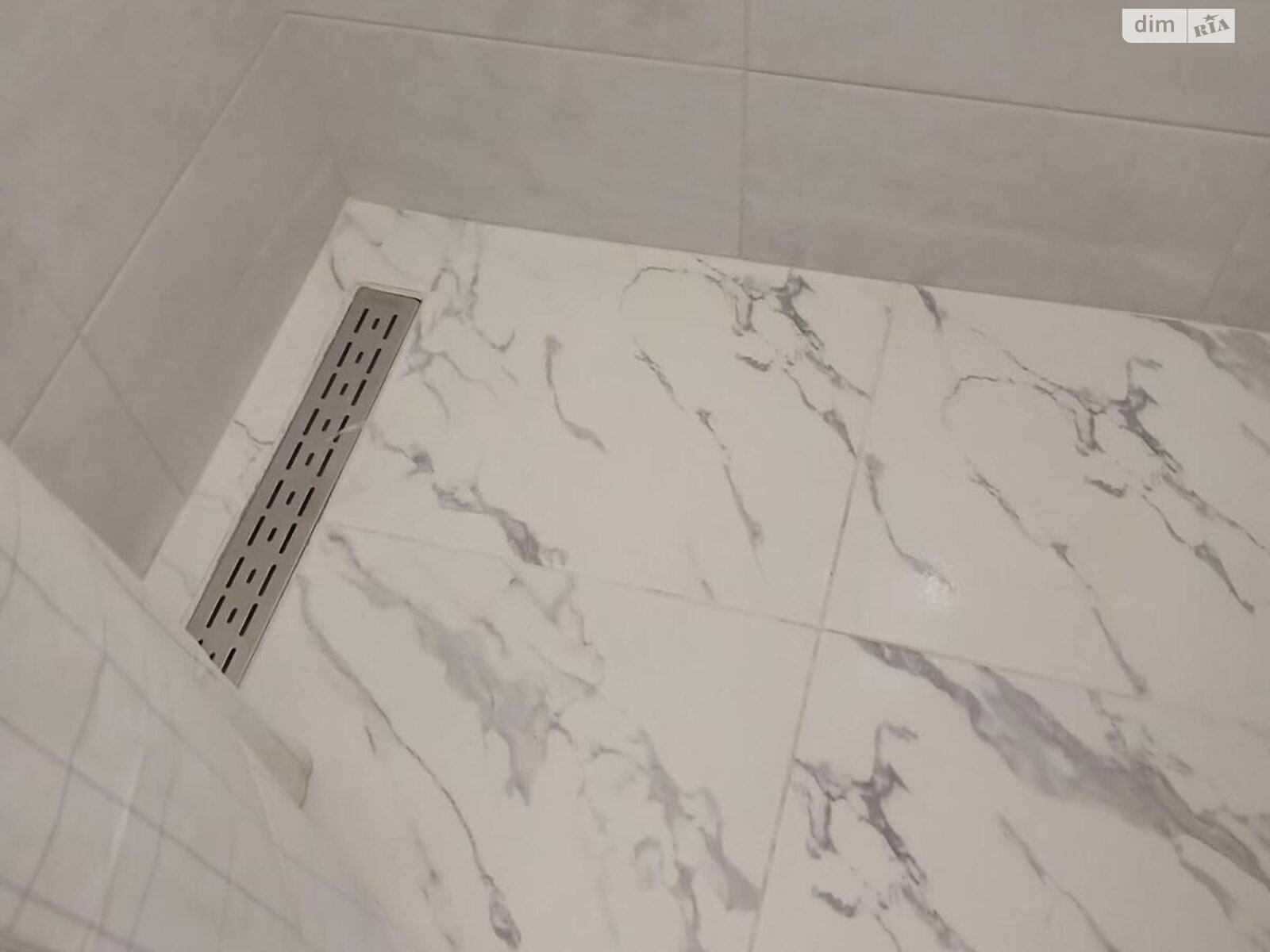 Комната в Киеве, на ул. Межевая 12 в районе Ветряные Горы на продажу фото 1