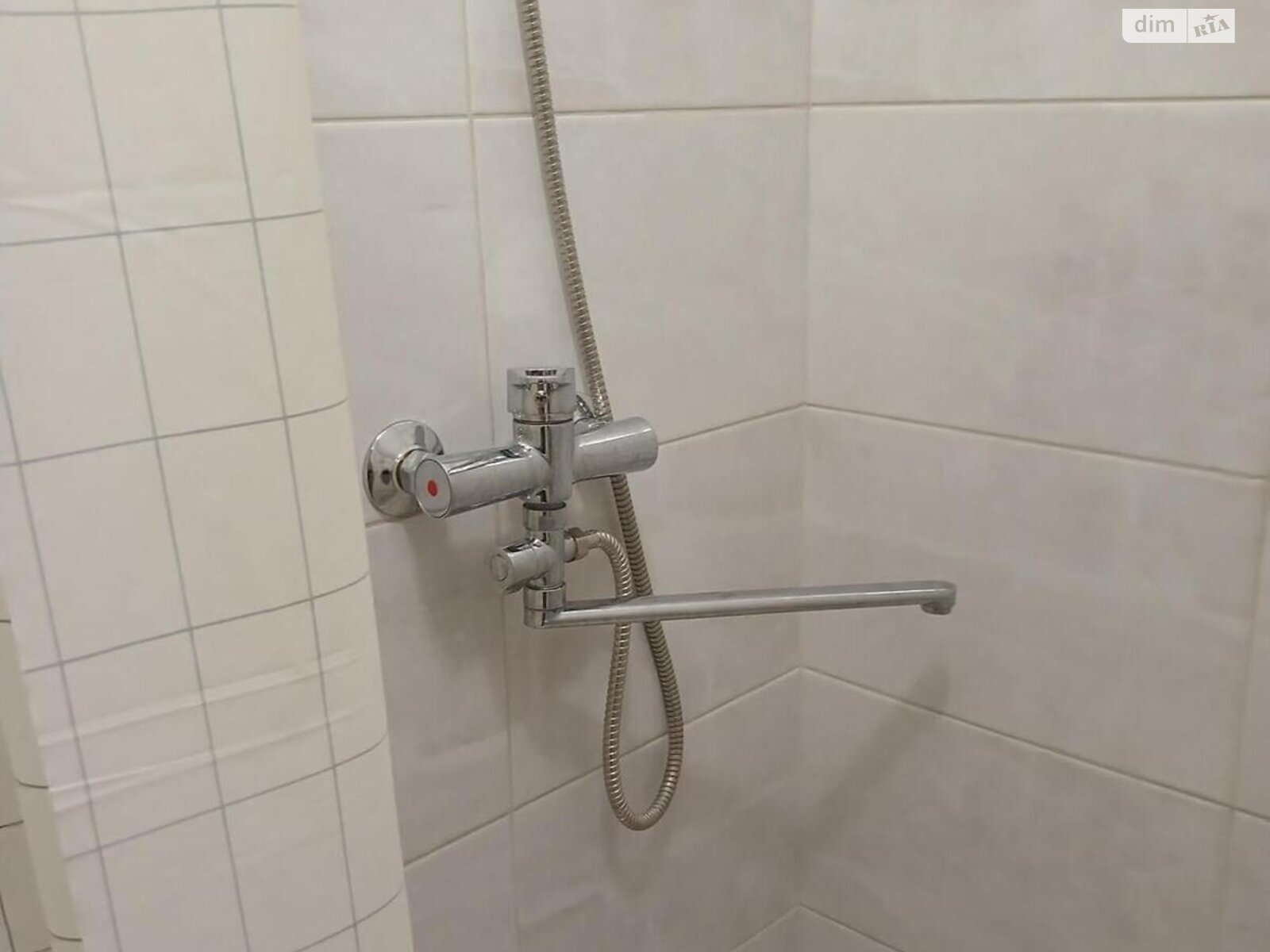 Комната в Киеве, на ул. Межевая 12 в районе Ветряные Горы на продажу фото 1