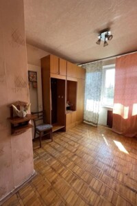Кімната в Києві на вул. Івана Виговського 24 в районі Виноградар на продаж фото 2