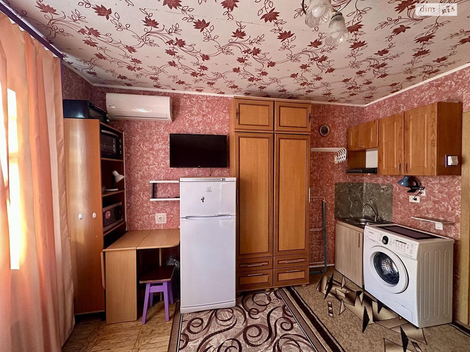 Комната в Киеве, на ул. Светлицкого 24А в районе Виноградарь на продажу фото 1 Комната в Киеве, на ул. Светлицкого 24А в районе Виноградарь на продажу фото 1