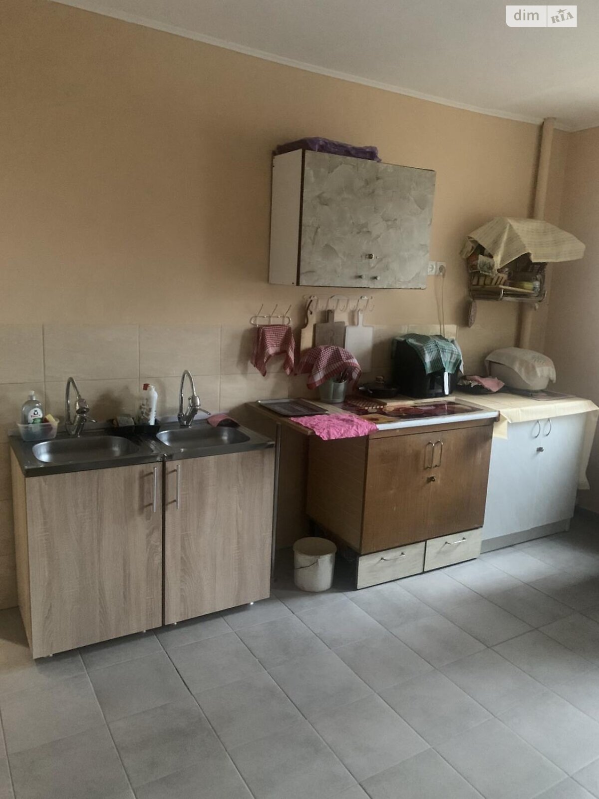 Комната в Киеве, на ул. Светлицкого 24А в районе Виноградарь на продажу фото 1 Комната в Киеве, на ул. Светлицкого 24А в районе Виноградарь на продажу фото 1