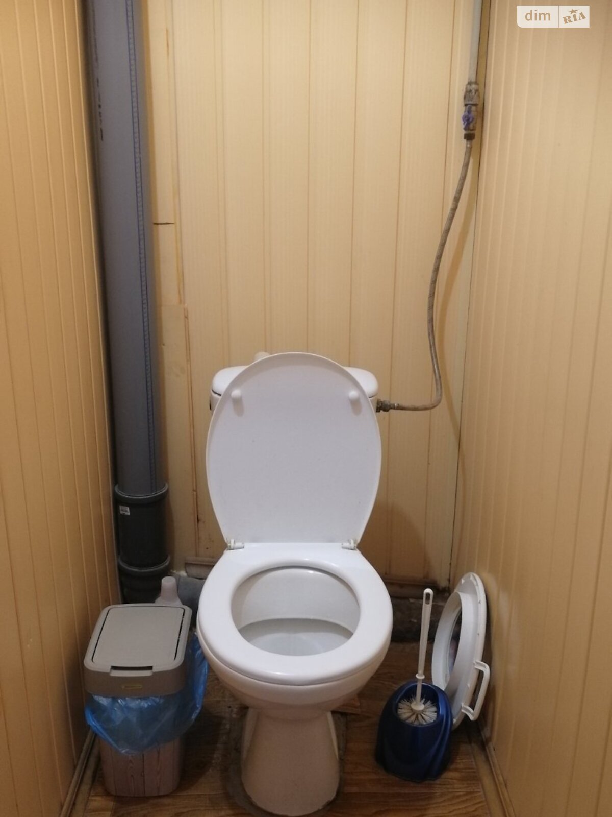 Комната в Киеве, на ул. Ивана Микитенко 3А в районе Воскресенка на продажу фото 1 Комната в Киеве, на ул. Ивана Микитенко 3А в районе Воскресенка на продажу фото 1