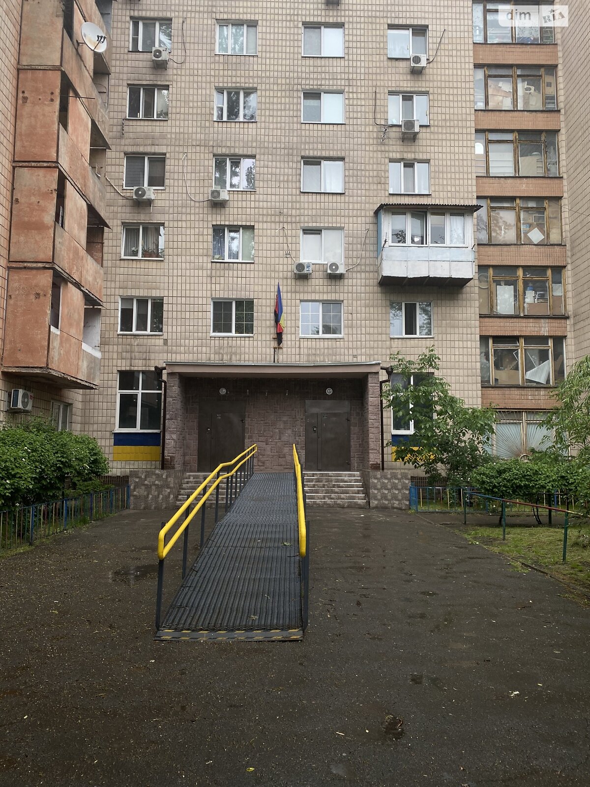 Кімната в Києві на вул. Сулеймана Стальського 26 в районі Воскресенка на продаж фото 1 Кімната в Києві на вул. Сулеймана Стальського 26 в районі Воскресенка на продаж фото 1