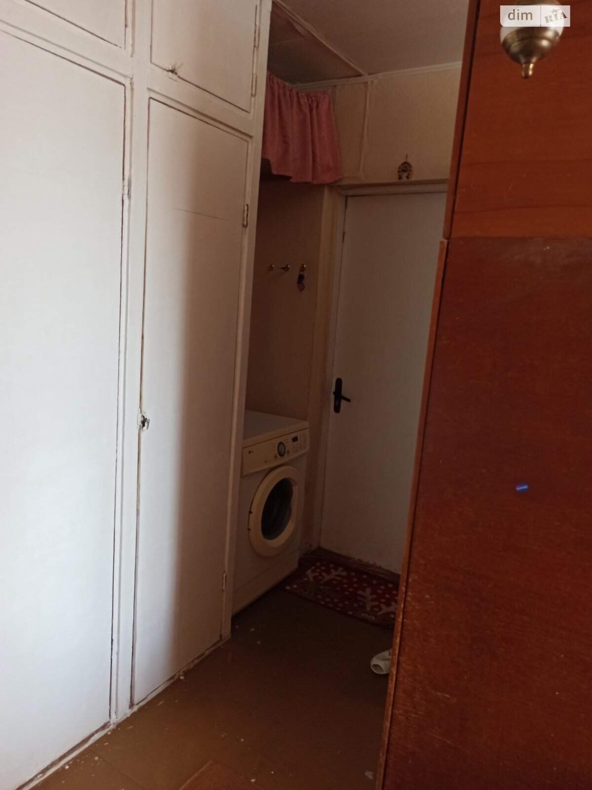 Кімната в Києві на вул. Сулеймана Стальського 26 в районі Воскресенка на продаж фото 1 Кімната в Києві на вул. Сулеймана Стальського 26 в районі Воскресенка на продаж фото 1