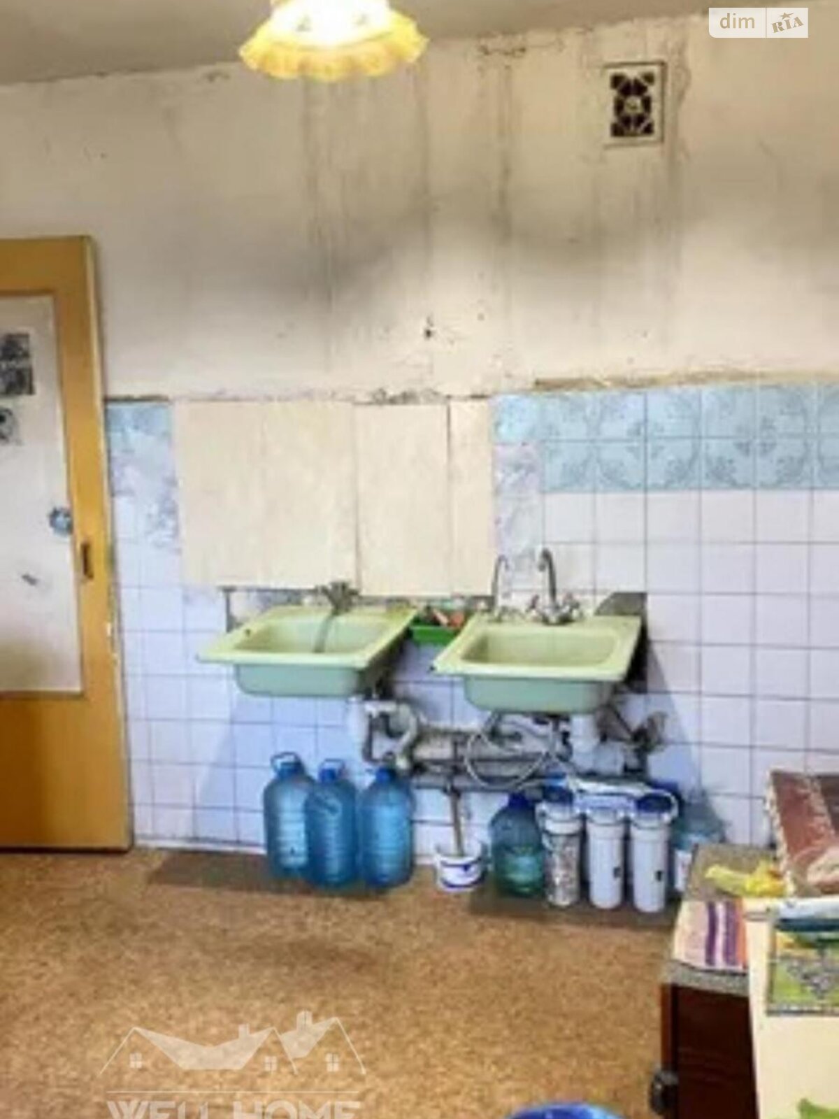 Комната в Киеве, на ул. Сулеймана Стальского 26 в районе Воскресенка на продажу фото 1 Комната в Киеве, на ул. Сулеймана Стальского 26 в районе Воскресенка на продажу фото 1