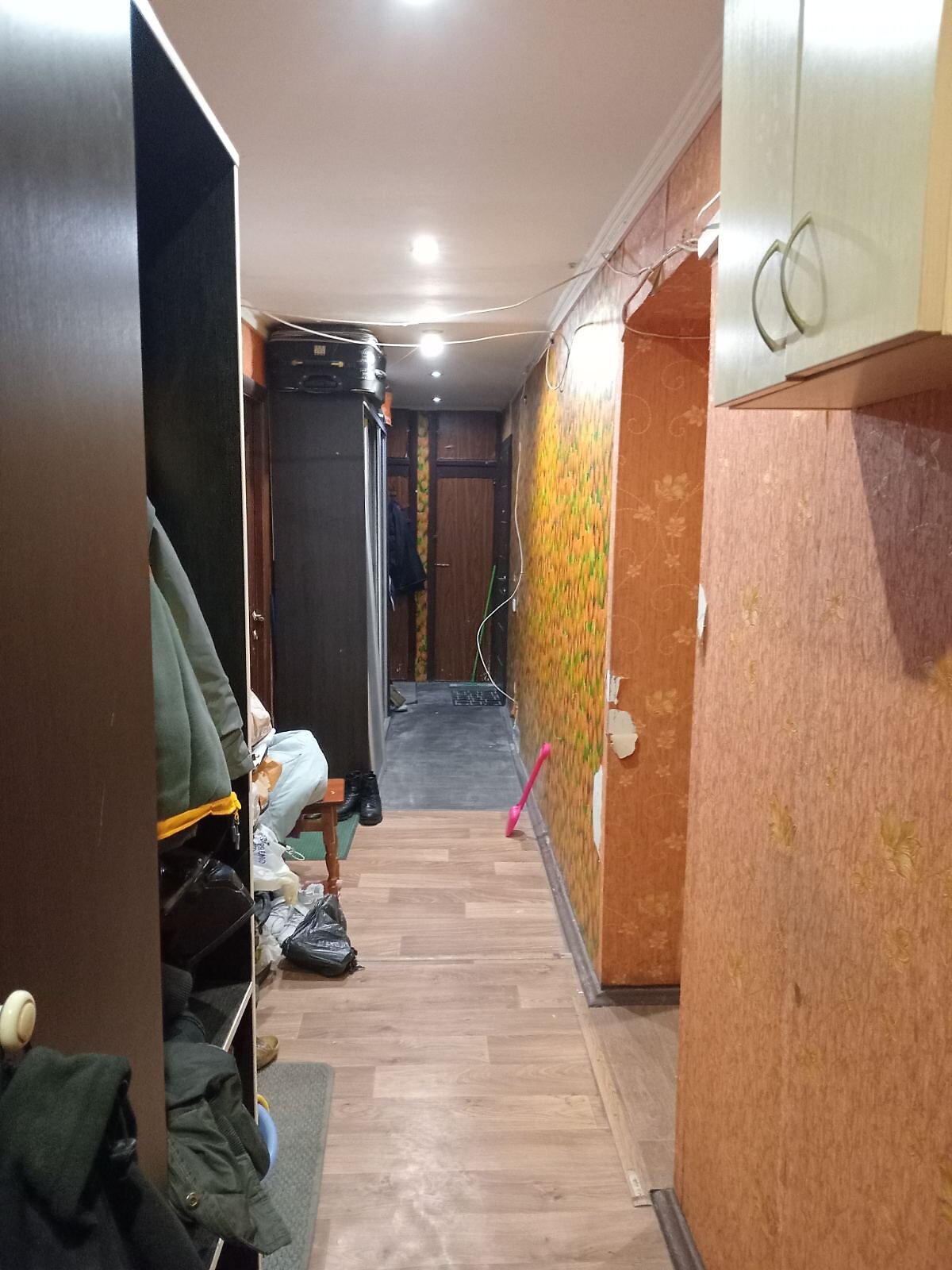 Комната в Киеве, на ул. Автозаводская 25В в районе Вышгородский Массив на продажу фото 1 Комната в Киеве, на ул. Автозаводская 25В в районе Вышгородский Массив на продажу фото 1