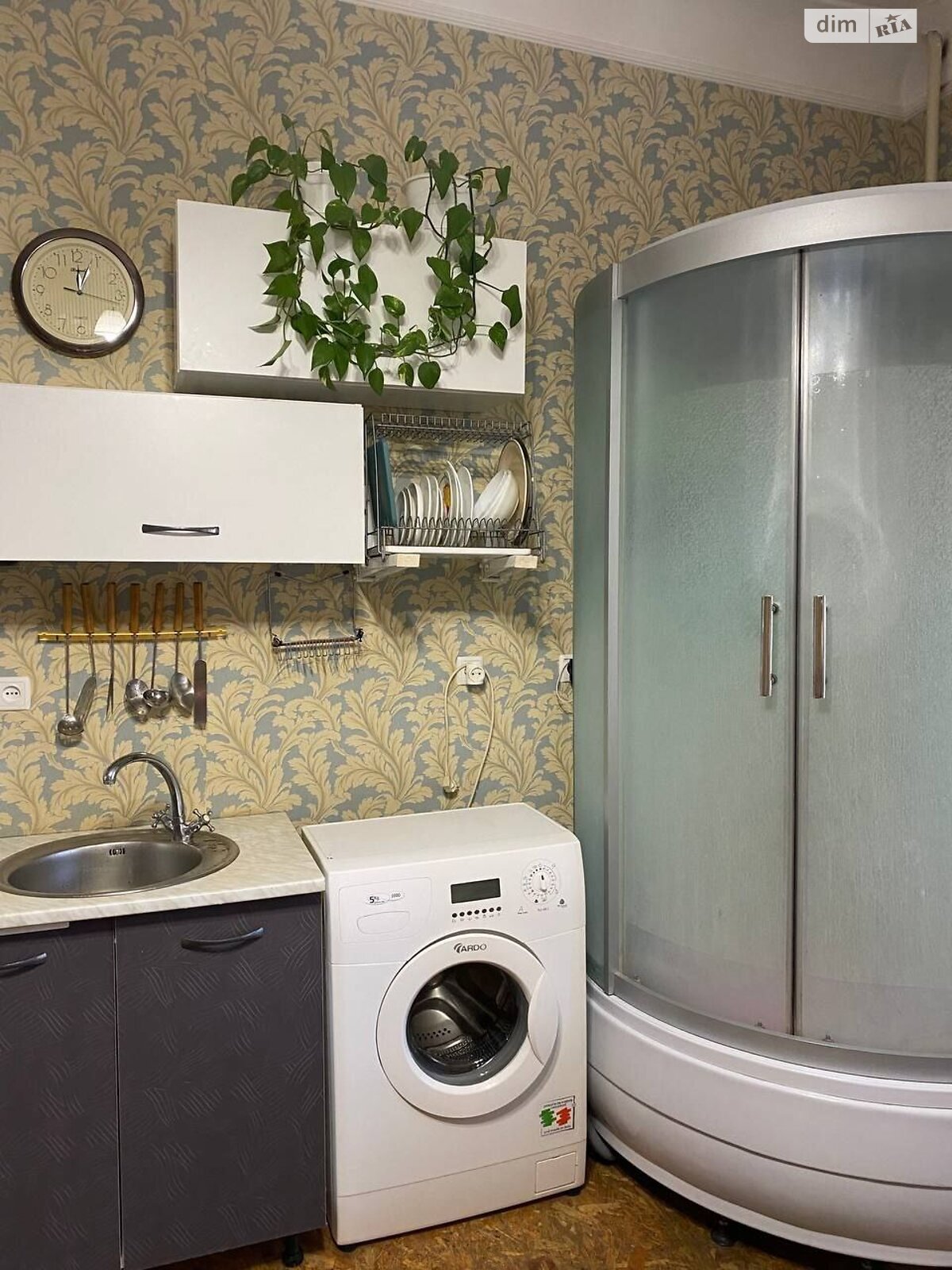 Комната в Киеве, на ул. Михаила Бойчука 21 в районе Зверинец на продажу фото 1 Комната в Киеве, на ул. Михаила Бойчука 21 в районе Зверинец на продажу фото 1