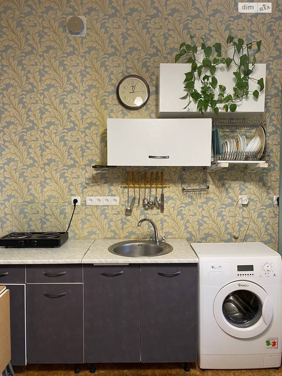 Комната в Киеве, на ул. Михаила Бойчука 21 в районе Зверинец на продажу фото 1 Комната в Киеве, на ул. Михаила Бойчука 21 в районе Зверинец на продажу фото 1