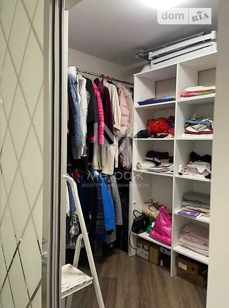 Кімната в Києво-Святошинську на вул. Боголюбова в районі Софіївська Борщагівка на продаж фото 1 Кімната в Києво-Святошинську на вул. Боголюбова в районі Софіївська Борщагівка на продаж фото 1