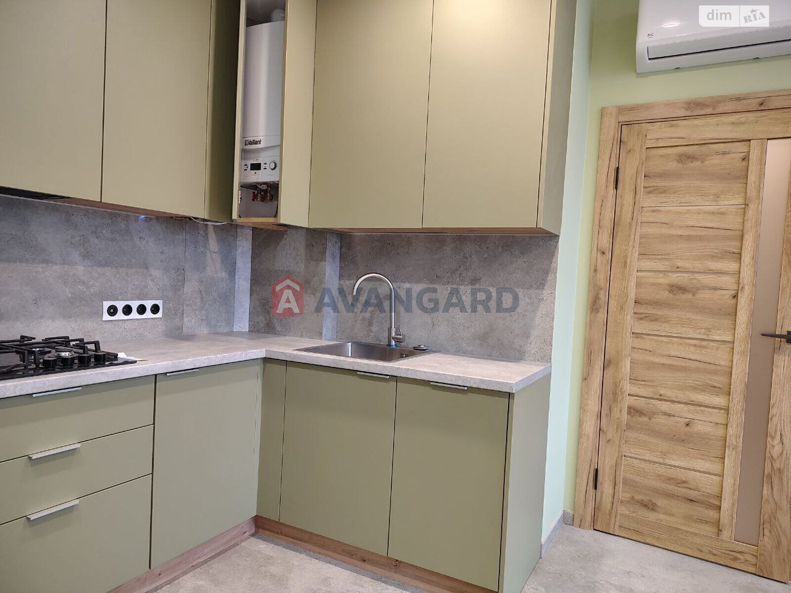 Комната в Львове, на ул. Любинская 6 в районе Франковский на продажу фото 1 Комната в Львове, на ул. Любинская 6 в районе Франковский на продажу фото 1