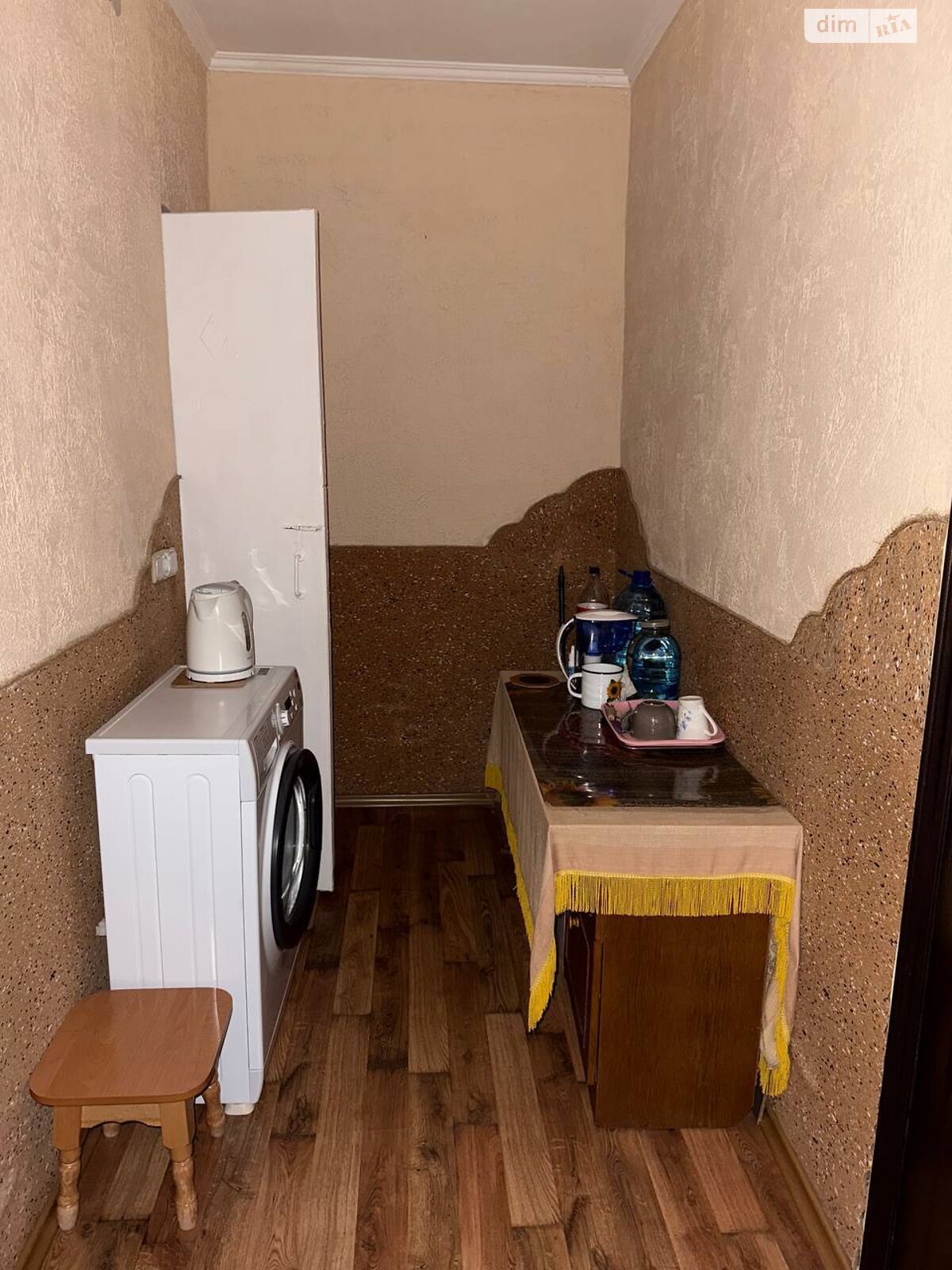 Кімната в Львові на вул. Володимира Великого 38 в районі Кульпарків на продаж фото 1 Кімната в Львові на вул. Володимира Великого 38 в районі Кульпарків на продаж фото 1