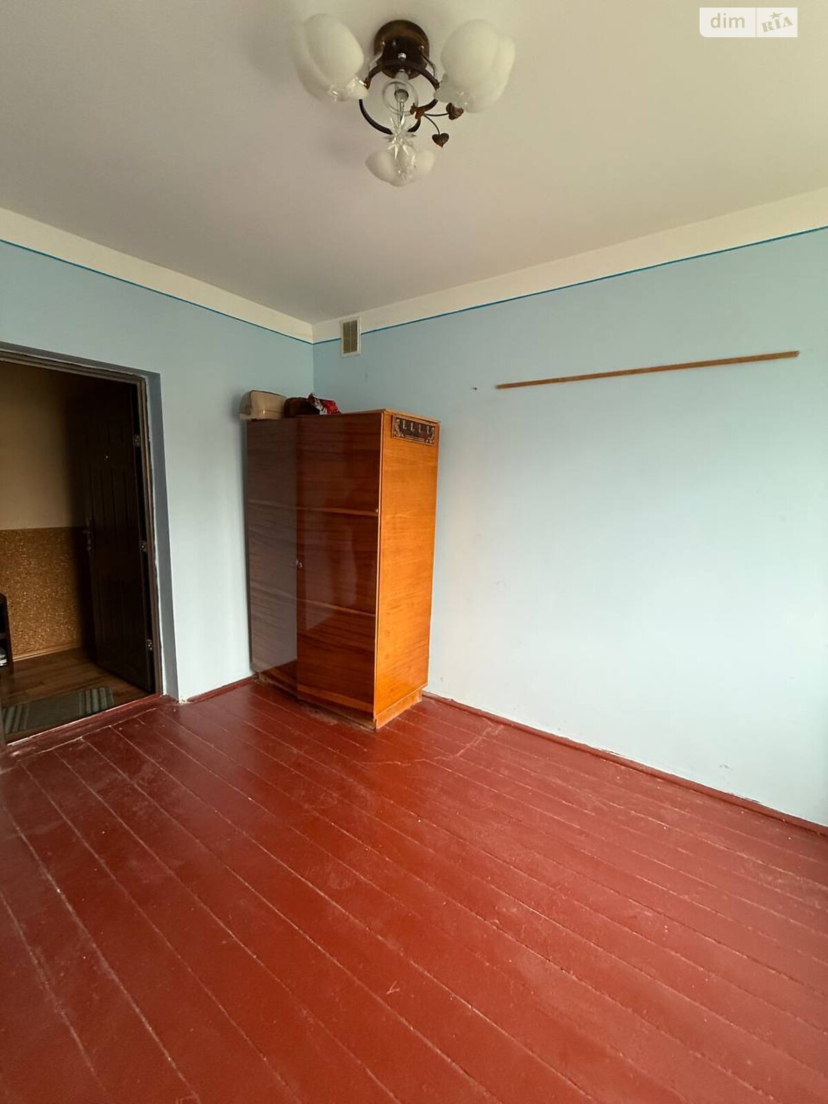 Кімната в Львові на вул. Володимира Великого 38 в районі Кульпарків на продаж фото 1 Кімната в Львові на вул. Володимира Великого 38 в районі Кульпарків на продаж фото 1