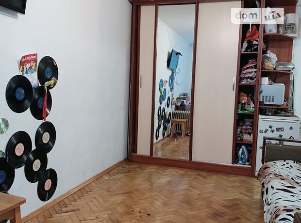 Комната в Львове, на Чорновола в районе Шевченковский на продажу фото 1 Комната в Львове, на Чорновола в районе Шевченковский на продажу фото 1