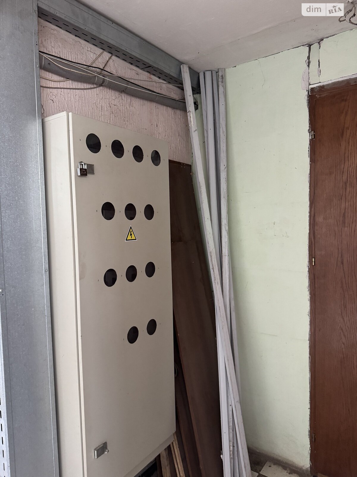 Комната в Львове, на ул. Крымская 28 в районе Снопков на продажу фото 1 Комната в Львове, на ул. Крымская 28 в районе Снопков на продажу фото 1