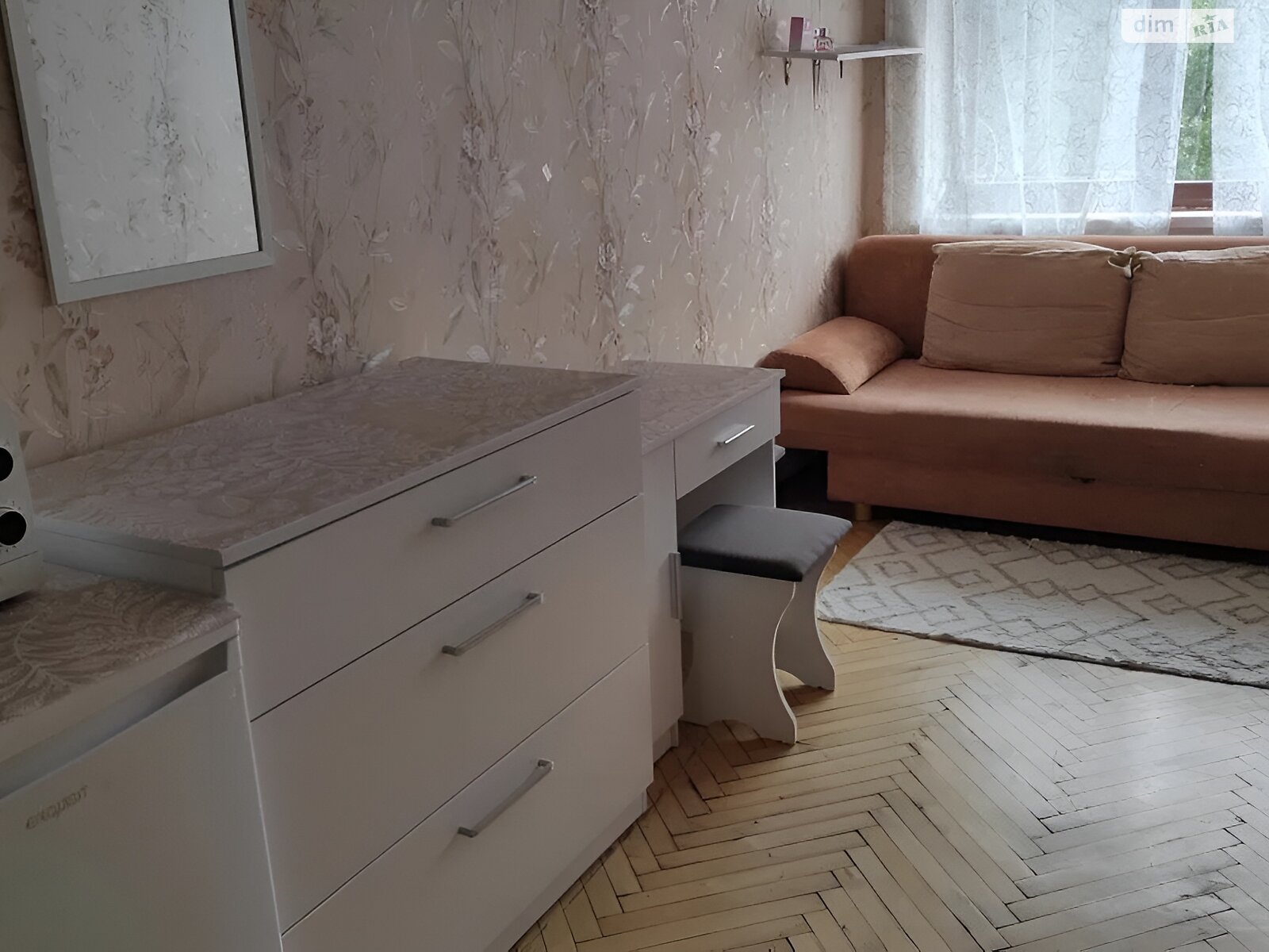Комната в Львове, на ул. Владимира Великого 14 в районе Вулька на продажу фото 1 Комната в Львове, на ул. Владимира Великого 14 в районе Вулька на продажу фото 1