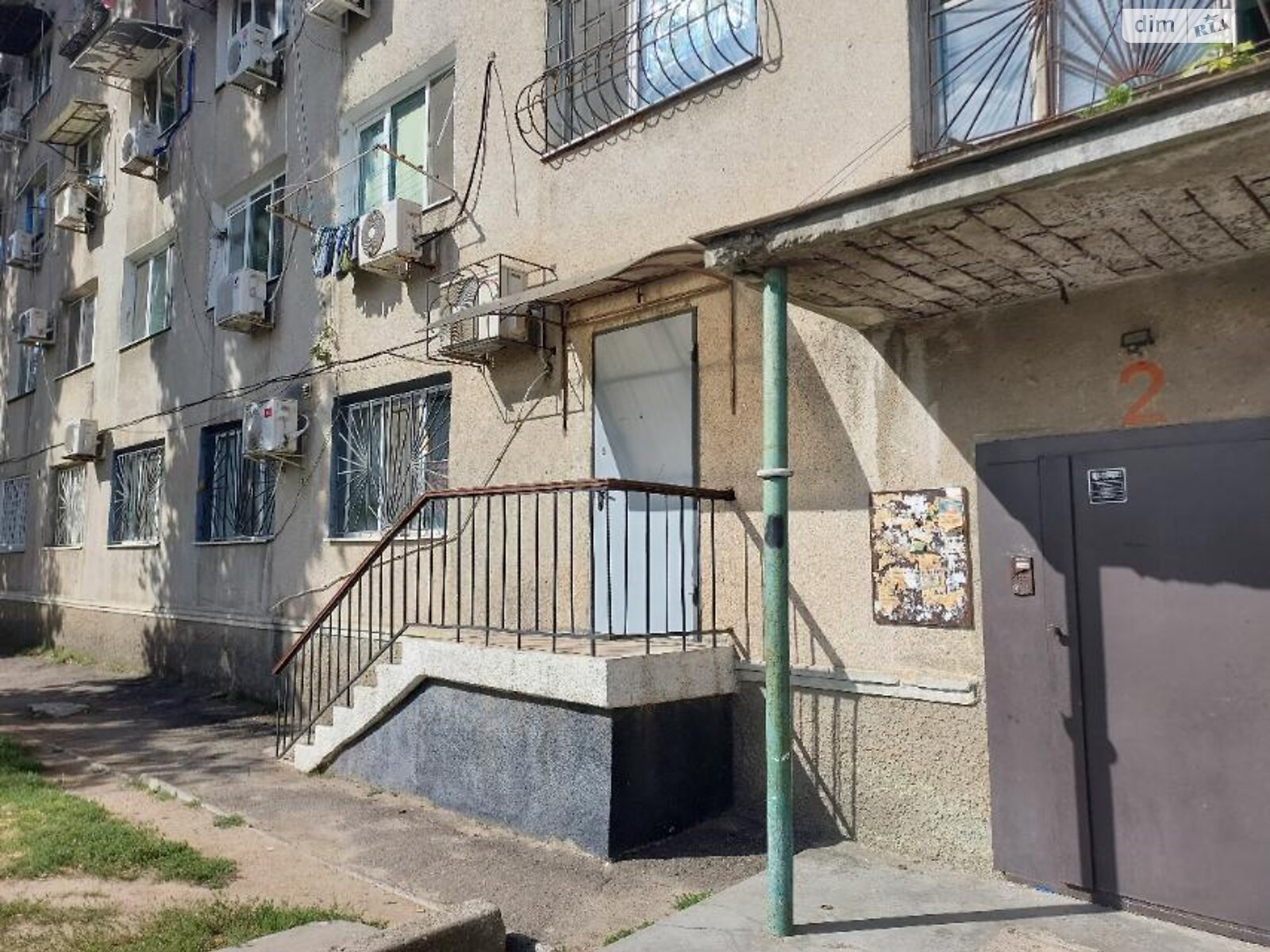 Комната в Одессе, на ул. Багрицкого 5/7 в районе Ближние Мельницы на продажу фото 1 Комната в Одессе, на ул. Багрицкого 5/7 в районе Ближние Мельницы на продажу фото 1