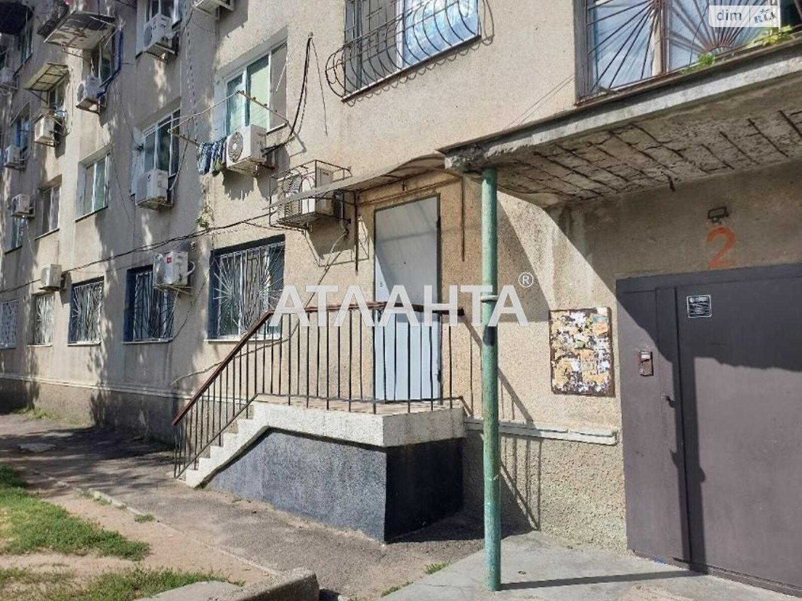 Комната в Одессе, на ул. Багрицкого в районе Хаджибейский на продажу фото 1 Комната в Одессе, на ул. Багрицкого в районе Хаджибейский на продажу фото 1