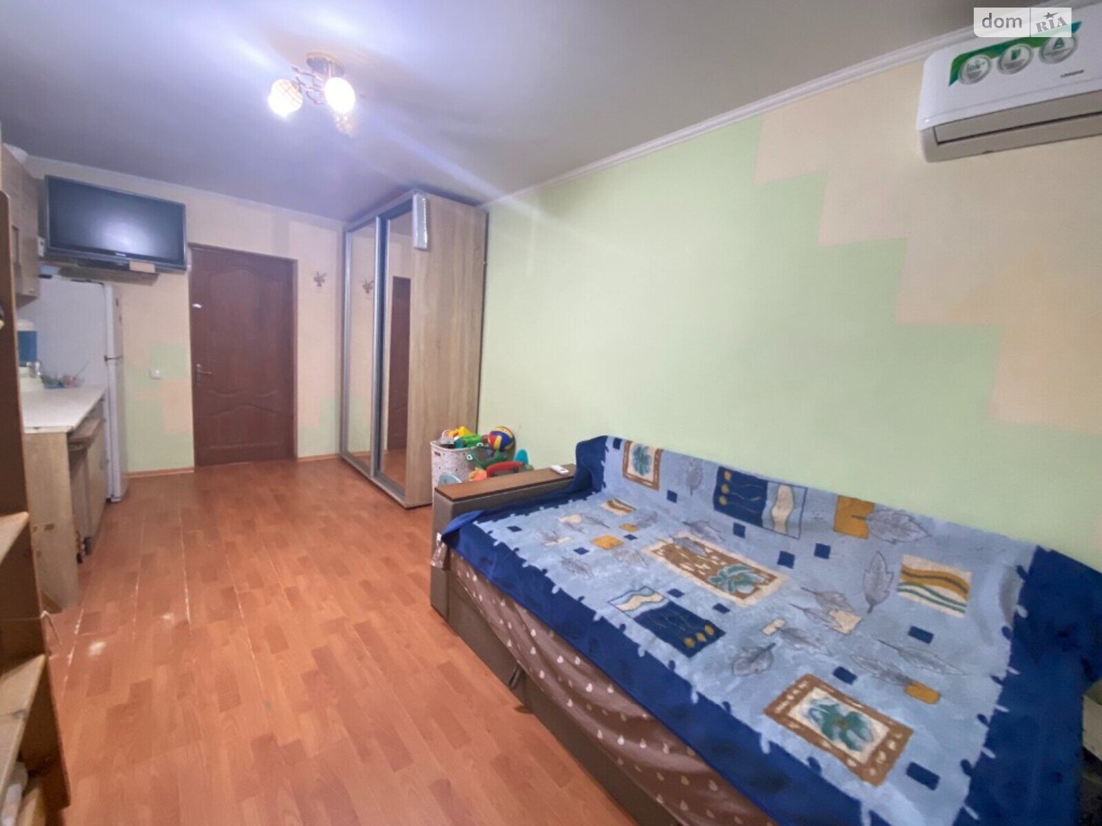 Кімната в Одесі на вул. Космонавтів 66 в районі Хаджибейський на продаж фото 1