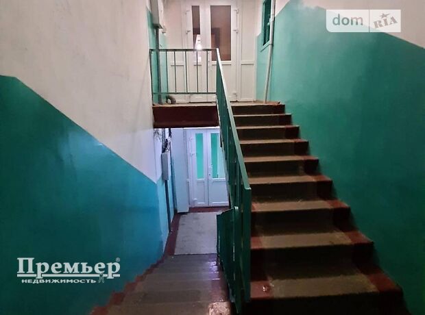 Комната в Одессе, на ул. Радостная 19 в районе Малиновский на продажу фото 1 Комната в Одессе, на ул. Радостная 19 в районе Малиновский на продажу фото 1
