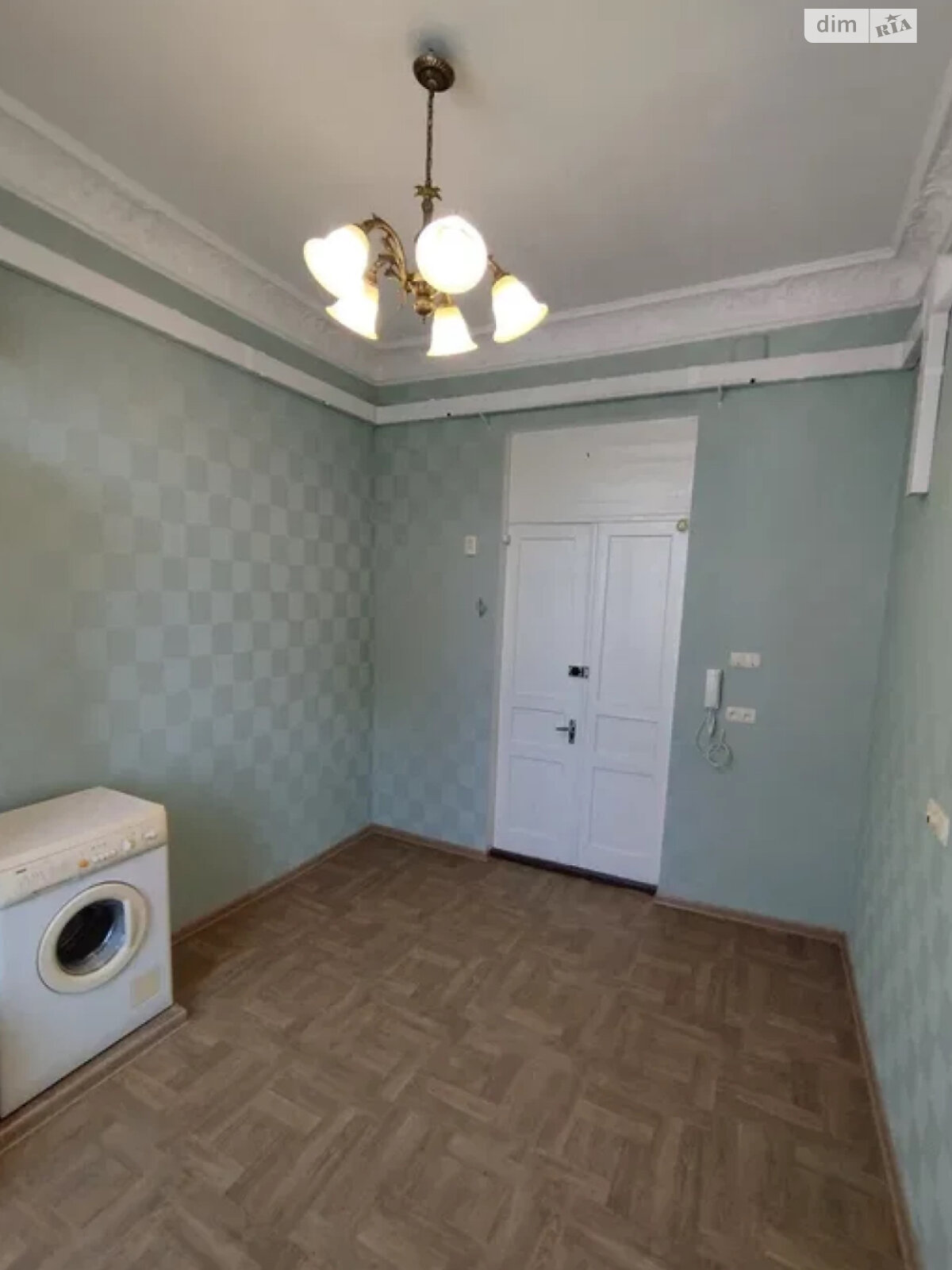 Комната в Одессе, на ул. Прохоровская в районе Молдаванка на продажу фото 1 Комната в Одессе, на ул. Прохоровская в районе Молдаванка на продажу фото 1