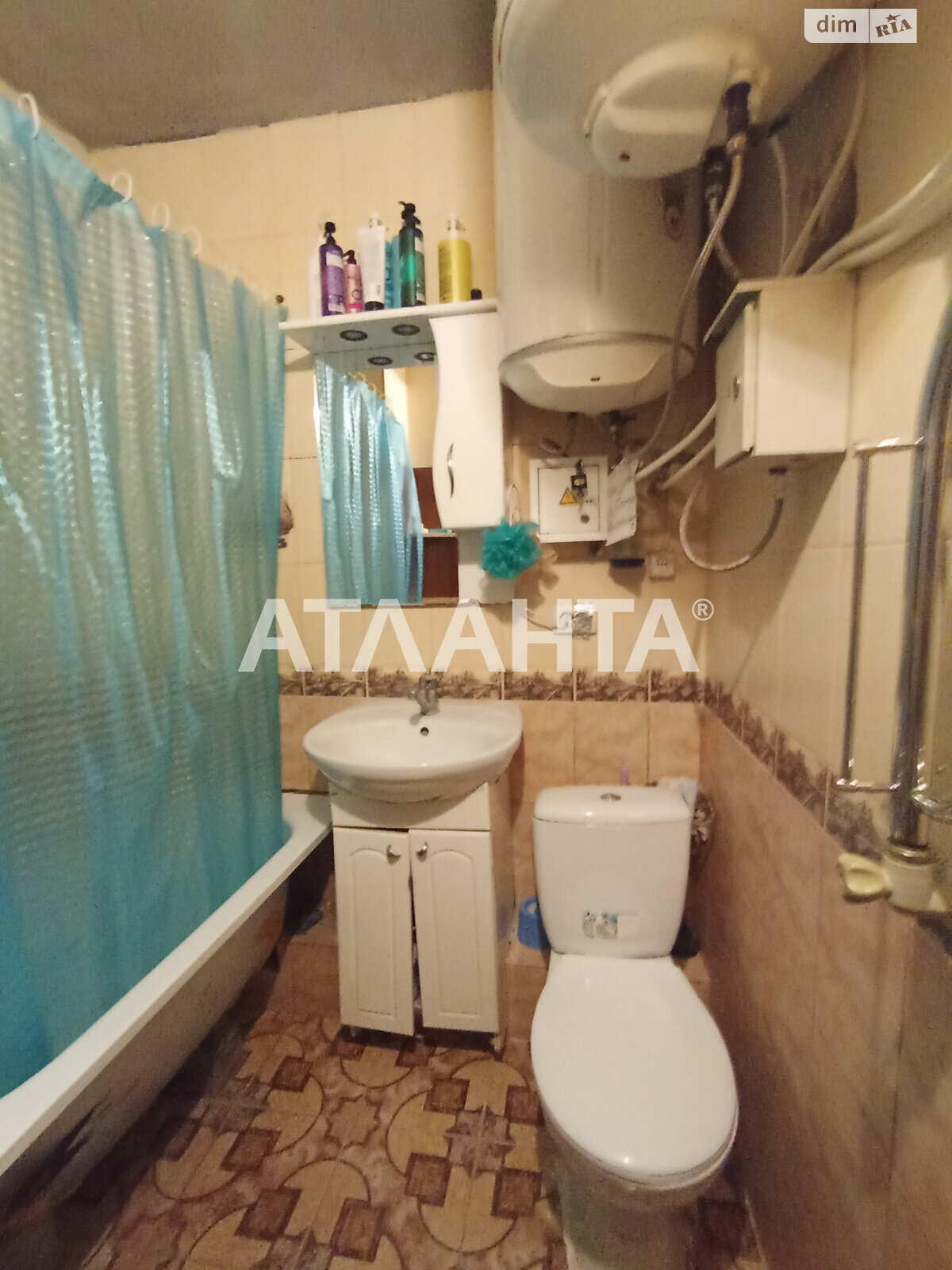 Комната в Одессе, на ул. Жолио-Кюри в районе Пересыпский на продажу фото 1 Комната в Одессе, на ул. Жолио-Кюри в районе Пересыпский на продажу фото 1
