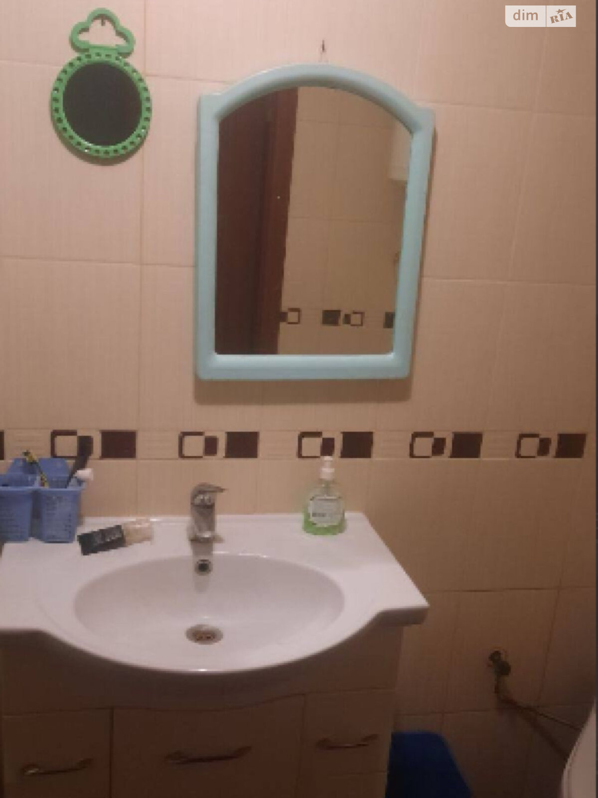 Кімната в Одесі на вул. Жоліо-Кюрі в районі Пересипський на продаж фото 1 Кімната в Одесі на вул. Жоліо-Кюрі в районі Пересипський на продаж фото 1