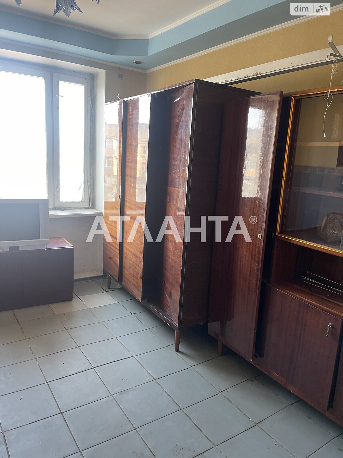 Комната в Одессе, на дор. Николаевская в районе Пересыпский на продажу фото 1 Комната в Одессе, на дор. Николаевская в районе Пересыпский на продажу фото 1