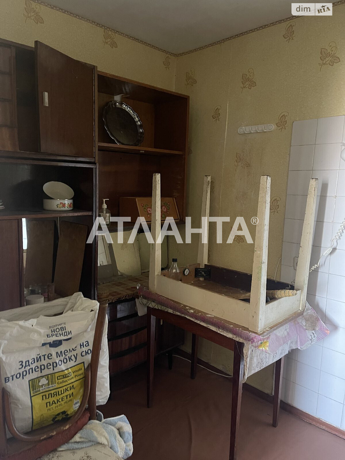 Комната в Одессе, на дор. Николаевская в районе Пересыпский на продажу фото 1 Комната в Одессе, на дор. Николаевская в районе Пересыпский на продажу фото 1