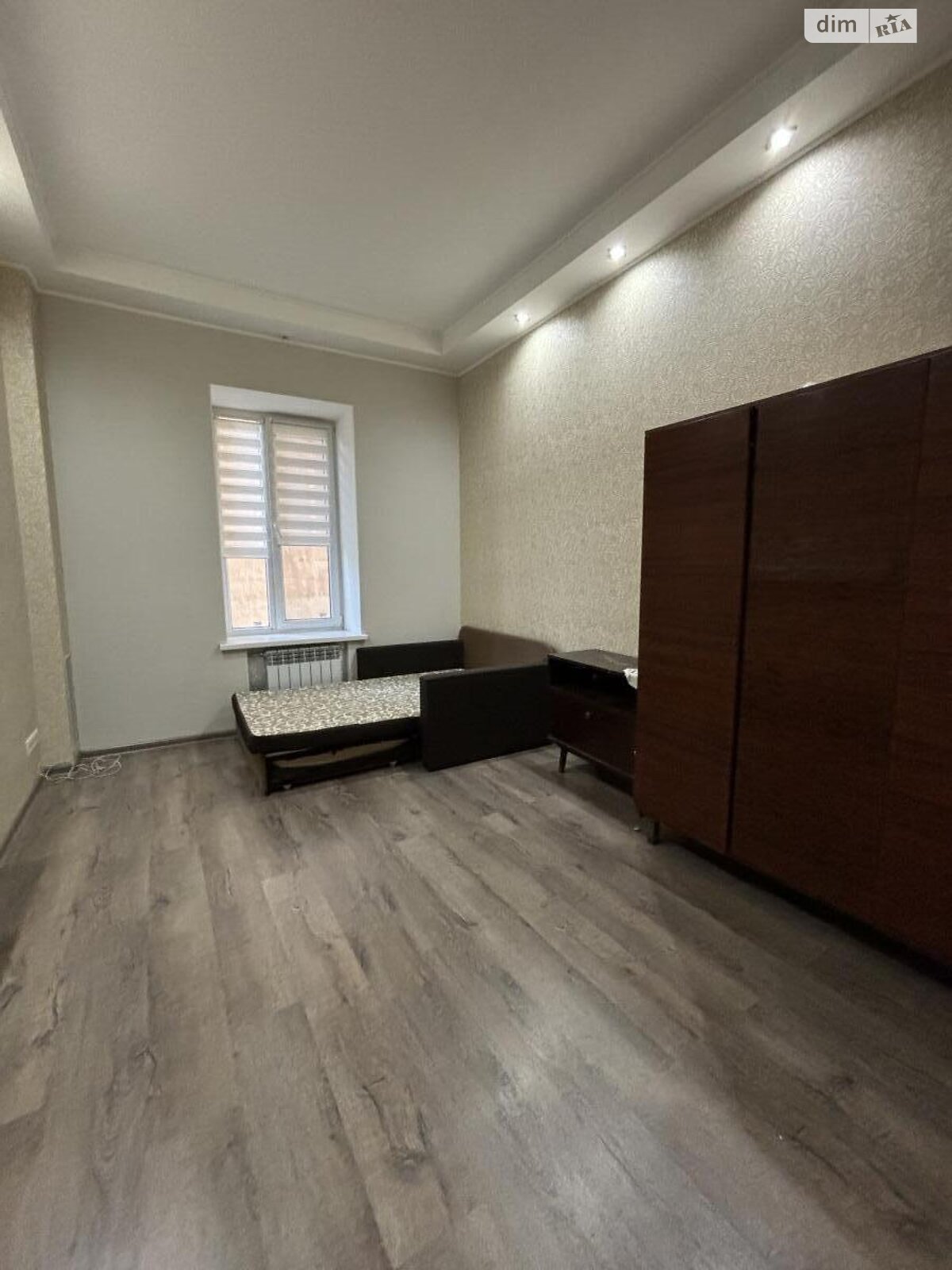 Комната в Одессе, на ул. Градоначальницкая 25 в районе Приморский на продажу фото 1 Комната в Одессе, на ул. Градоначальницкая 25 в районе Приморский на продажу фото 1