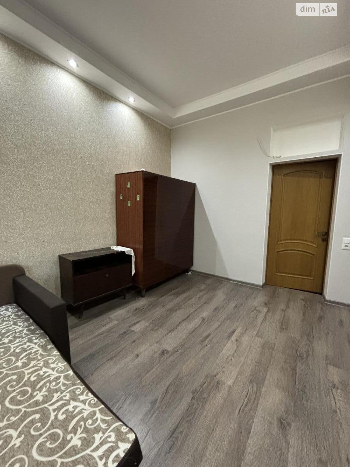 Комната в Одессе, на ул. Градоначальницкая 25 в районе Приморский на продажу фото 1 Комната в Одессе, на ул. Градоначальницкая 25 в районе Приморский на продажу фото 1