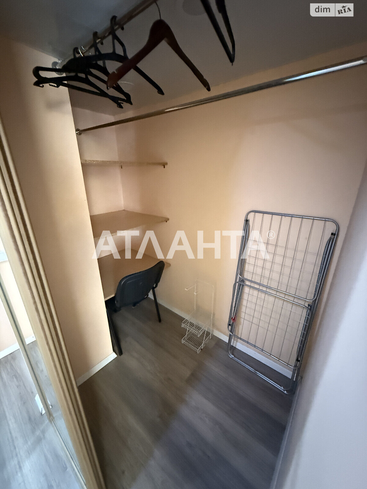 Комната в Одессе, на ул. Киры Муратовой в районе Приморский на продажу фото 1 Комната в Одессе, на ул. Киры Муратовой в районе Приморский на продажу фото 1