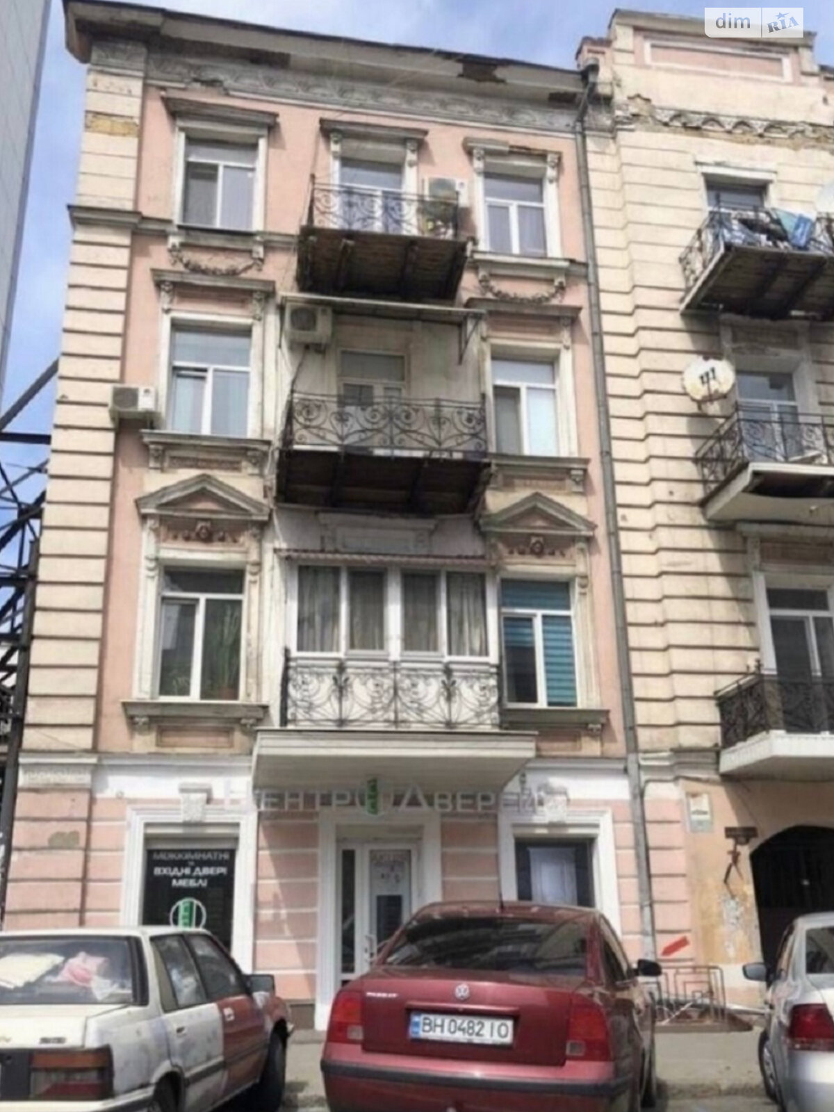 Комната в Одессе, на ул. Малая Арнаутская 52 в районе Приморский на продажу фото 1 Комната в Одессе, на ул. Малая Арнаутская 52 в районе Приморский на продажу фото 1