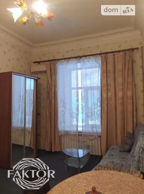 Комната в Одессе, на ул. Маразлиевская в районе Приморский на продажу фото 1 Комната в Одессе, на ул. Маразлиевская в районе Приморский на продажу фото 1