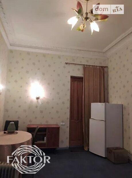 Комната в Одессе, на ул. Маразлиевская в районе Приморский на продажу фото 1 Комната в Одессе, на ул. Маразлиевская в районе Приморский на продажу фото 1