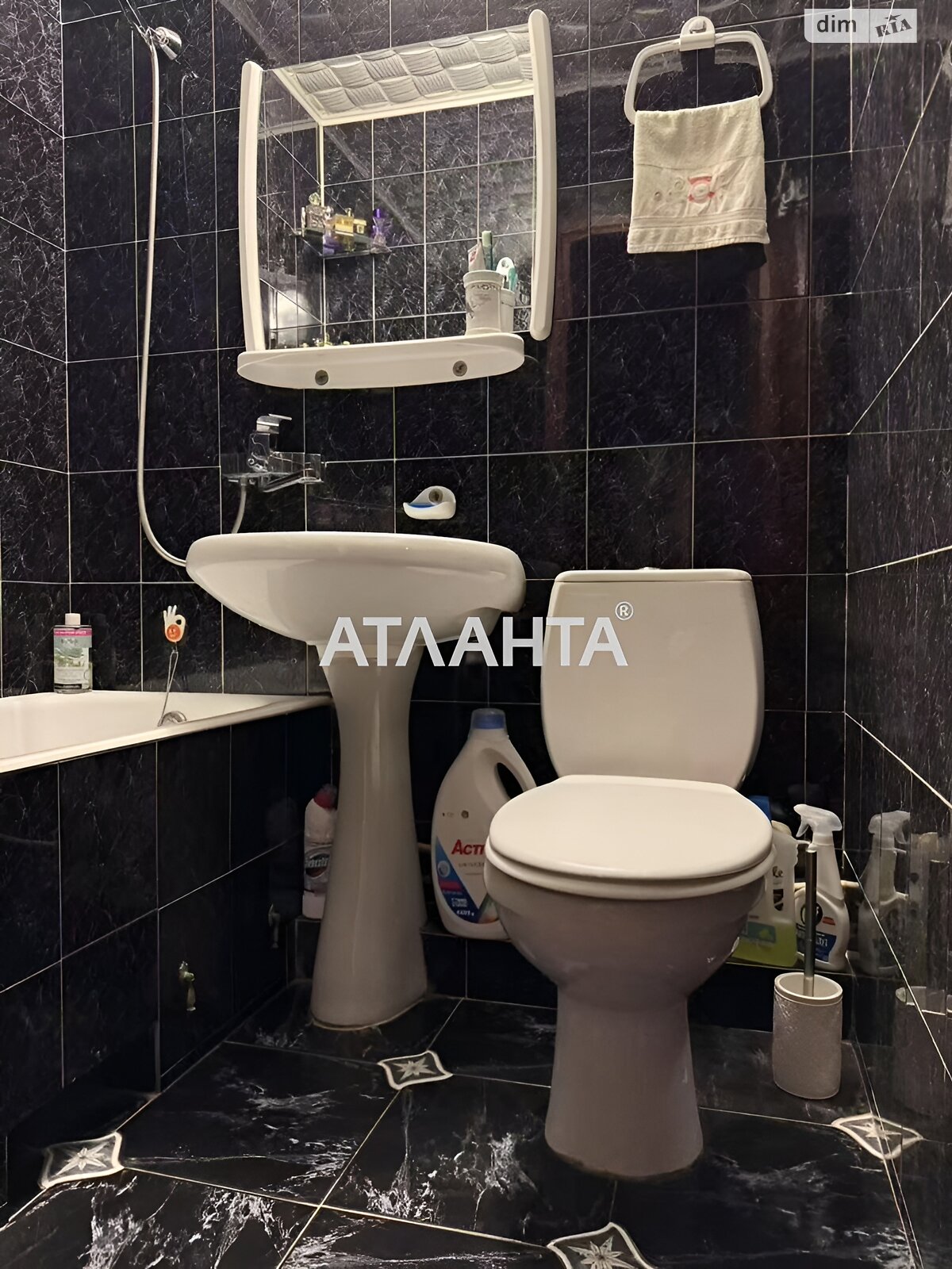 Комната в Одессе, на ул. Новосельского в районе Приморский на продажу фото 1 Комната в Одессе, на ул. Новосельского в районе Приморский на продажу фото 1