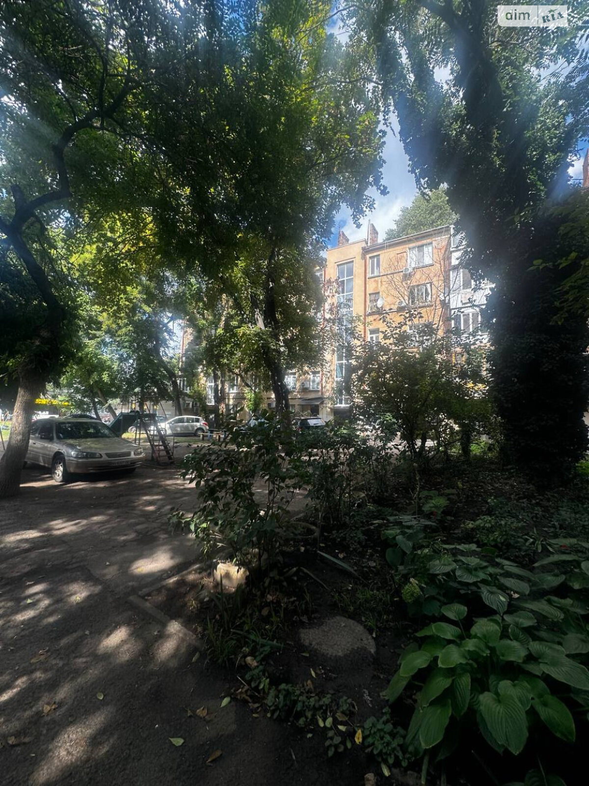 Кімната в Одесі на вул. Пироговська в районі Приморський на продаж фото 1 Кімната в Одесі на вул. Пироговська в районі Приморський на продаж фото 1