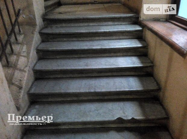 Комната в Одессе, на ул. Канатная 81 в районе Приморский на продажу фото 1 Комната в Одессе, на ул. Канатная 81 в районе Приморский на продажу фото 1