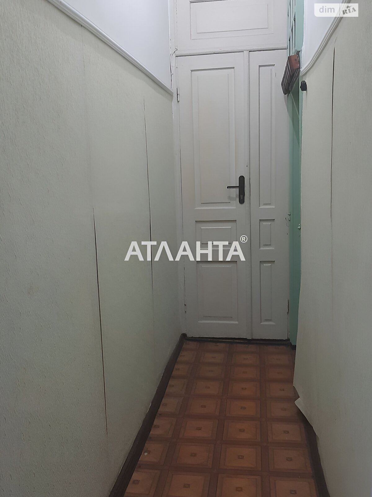 Кімната в Одесі на вул. Мала Арнаутська в районі Приморський на продаж фото 1 Кімната в Одесі на вул. Мала Арнаутська в районі Приморський на продаж фото 1