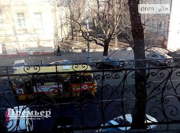 Комната в Одессе, на ул. Пастера 18 в районе Центр на продажу фото 1 Комната в Одессе, на ул. Пастера 18 в районе Центр на продажу фото 1